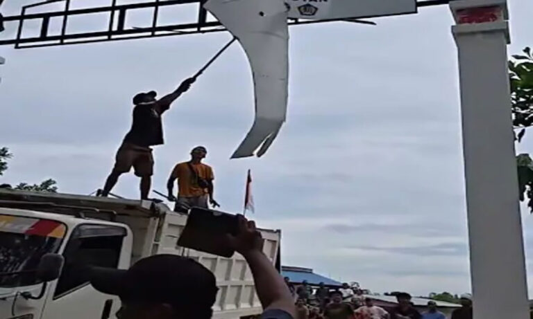 Banjir & Longsor di Sumatera, Netizen Tuding Zulkifli Hasan: Kebijakan Memicu Bencana?